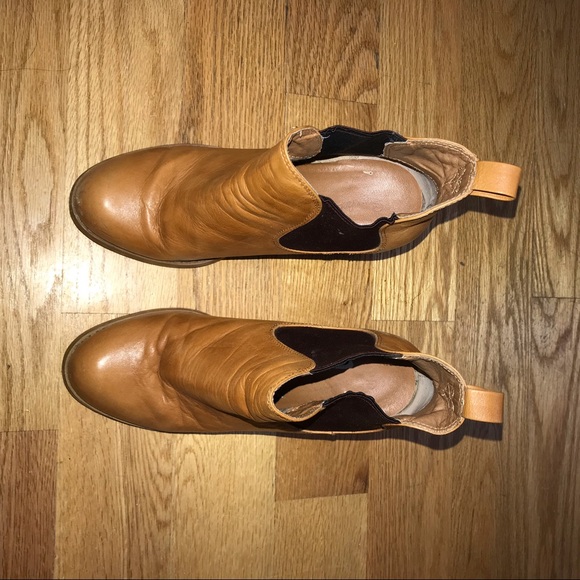 Cognac Seychelles Booties - Picture 2 of 4